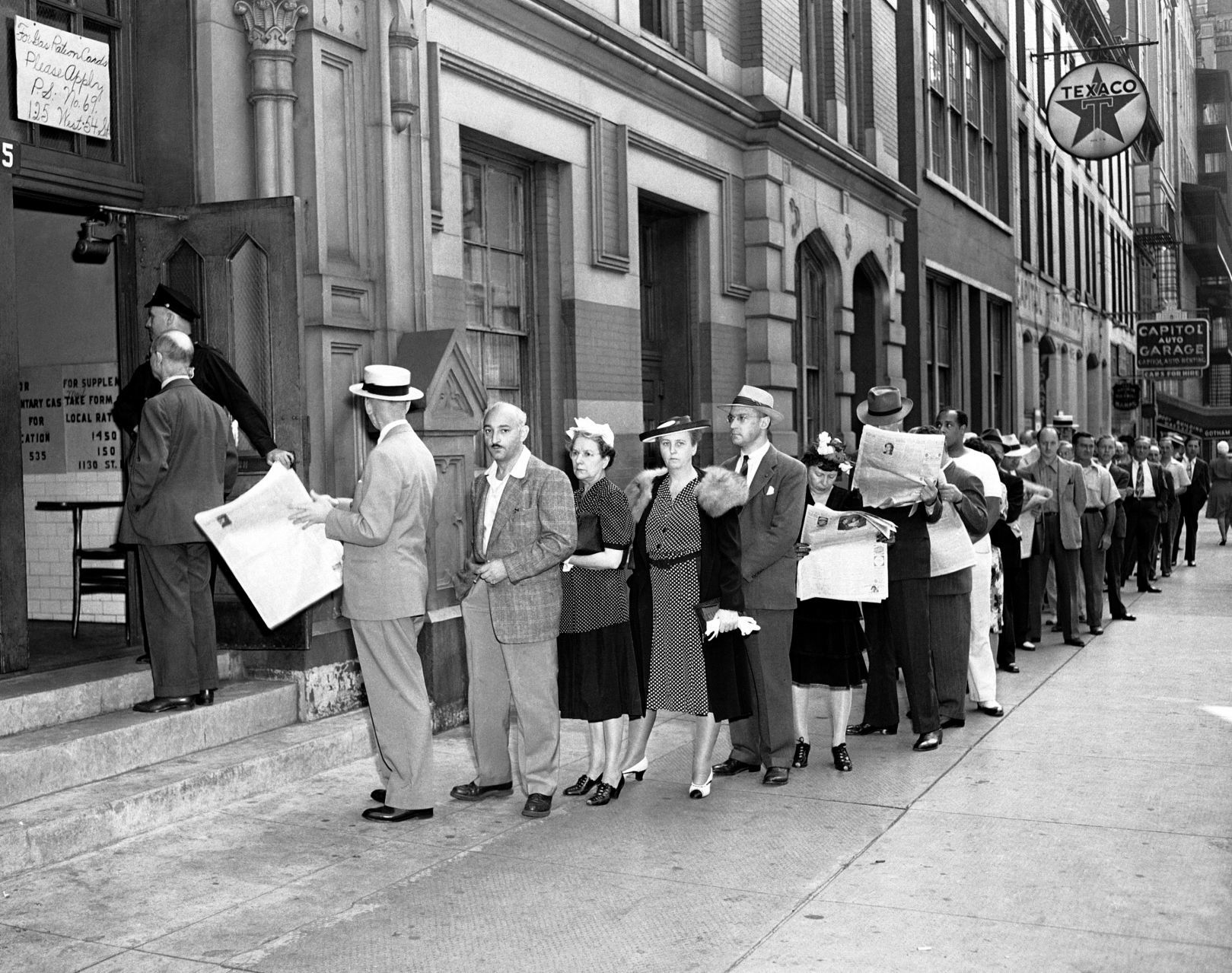 1942: Gas rationing